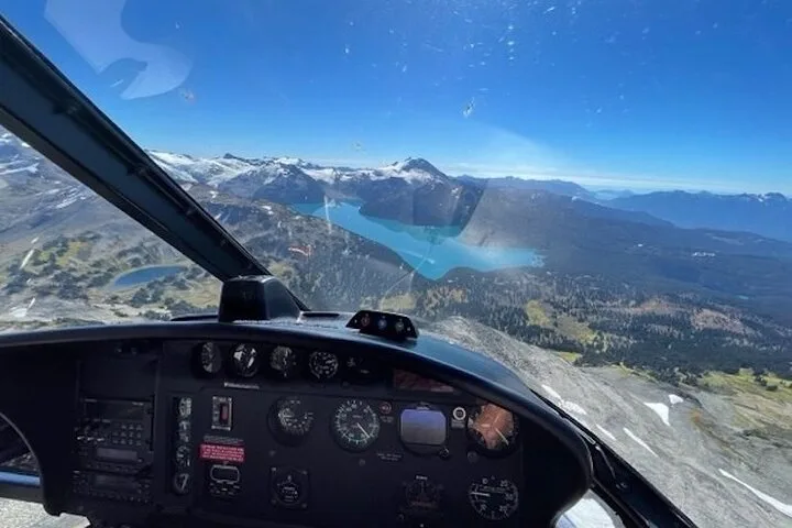 The Summit Helicopter Sightseeing Tour — helicopter tour in Whistler